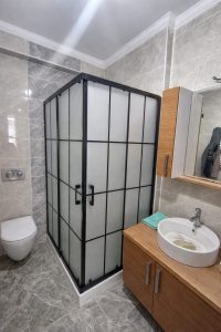 siyah profil cam duşakabin